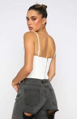 Living Large Bustier White 11 Living Large Bustier White -Outlet The Lounge Vibe Store 01.06.22 1438