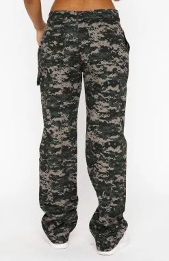 Out To Play Pants Khaki Digital Print 12 Out To Play Pants Khaki Digital Print -Outlet The Lounge Vibe Store 02.08.22 1565