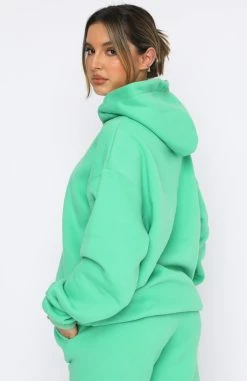 She's A Baddie Hoodie Jolly Green -Outlet The Lounge Vibe Store 02.09.21 702