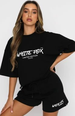 Step Back Oversized Tee Black -Outlet The Lounge Vibe Store 03.12.20p2 135