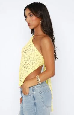 It's A Love Story Lace Top Lemon 7 It's A Love Story Lace Top Lemon -Outlet The Lounge Vibe Store 04.08.2345735