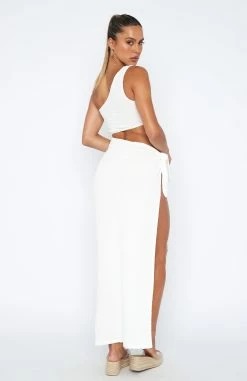 Dream Girl Maxi Dress White 8 Dream Girl Maxi Dress White -Outlet The Lounge Vibe Store 05.01.222548