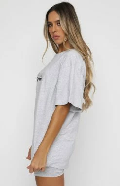 Catching Feelings Tee Grey Marle 11 Catching Feelings Tee Grey Marle -Outlet The Lounge Vibe Store 06.05.21 1848