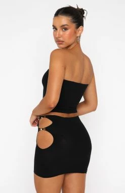 Triggered Crop Black -Outlet The Lounge Vibe Store 07.07.22 491