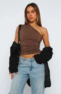 Lack Of Love One Shoulder Top Chocolate -Outlet The Lounge Vibe Store 07.07.2324669 2