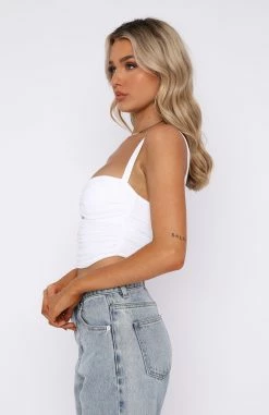 Over To You Crop White -Outlet The Lounge Vibe Store 07.10.225556
