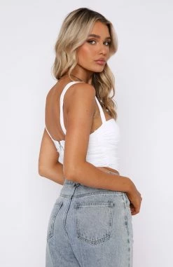Over To You Crop White -Outlet The Lounge Vibe Store 07.10.225561
