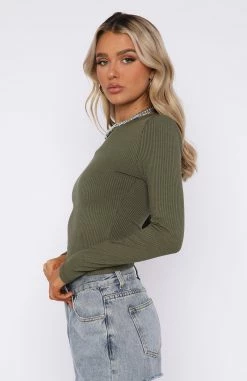 Counting Down Long Sleeve Ribbed Top Khaki 7 Counting Down Long Sleeve Ribbed Top Khaki -Outlet The Lounge Vibe Store 07.10.226087