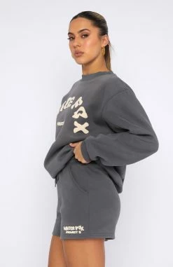 Project 5 Oversized Sweater Volcanic -Outlet The Lounge Vibe Store 08.09.22 2 1455