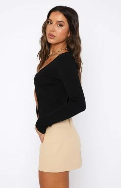 Runway Style Long Sleeve Knit Top Black -Outlet The Lounge Vibe Store 08.12.2217328