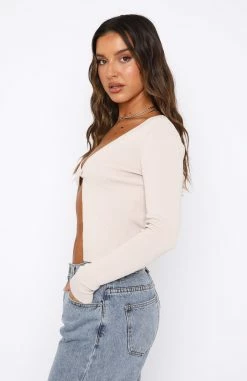 Runway Style Long Sleeve Knit Top Taupe 7 Runway Style Long Sleeve Knit Top Taupe -Outlet The Lounge Vibe Store 08.12.2217347