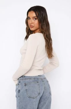 Runway Style Long Sleeve Knit Top Taupe 8 Runway Style Long Sleeve Knit Top Taupe -Outlet The Lounge Vibe Store 08.12.2217350