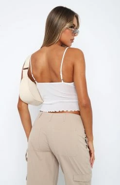 Hidden Feelings Top White 9 Hidden Feelings Top White -Outlet The Lounge Vibe Store 09.02.237220