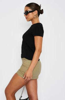 Figure It Out Tee Black -Outlet The Lounge Vibe Store 09.03.231659