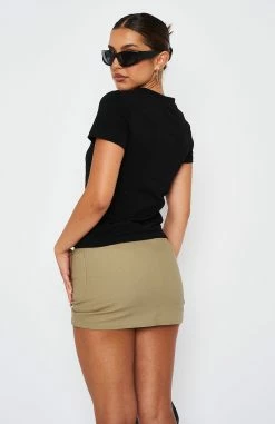 Figure It Out Tee Black -Outlet The Lounge Vibe Store 09.03.231663