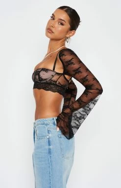 Hold It Down Long Sleeve Lace Crop Black 10 Hold It Down Long Sleeve Lace Crop Black -Outlet The Lounge Vibe Store 09.03.231679