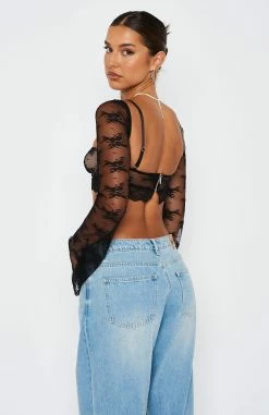 Hold It Down Long Sleeve Lace Crop Black 11 Hold It Down Long Sleeve Lace Crop Black -Outlet The Lounge Vibe Store 09.03.231681