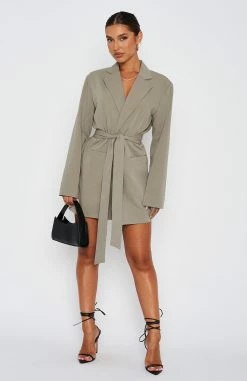 Confident Blazer Grey -Outlet The Lounge Vibe Store 09.03.232361 e79534e7 2ab1 4c9b bb92 377c6ad1283a