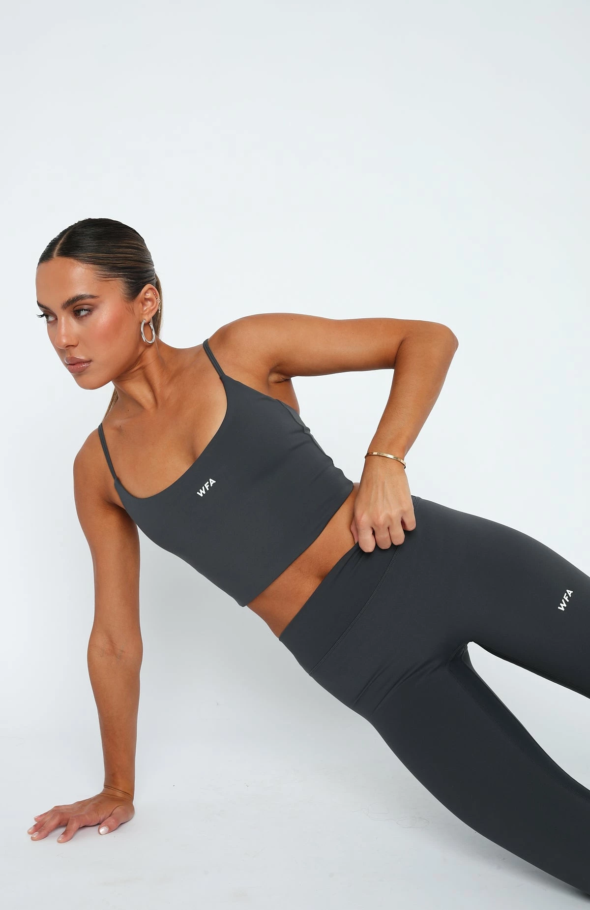 First Contender Crop Charcoal 2 First Contender Crop Charcoal - Image 2