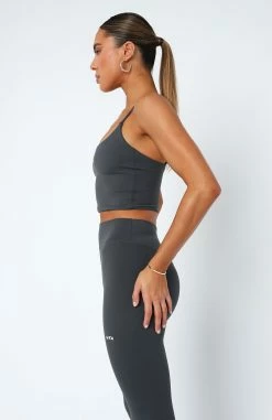 First Contender Crop Charcoal 6 First Contender Crop Charcoal -Outlet The Lounge Vibe Store 11.05.2319806