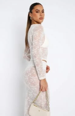 Under My Spell Long Sleeve Lace Top White -Outlet The Lounge Vibe Store 11.08.2347371