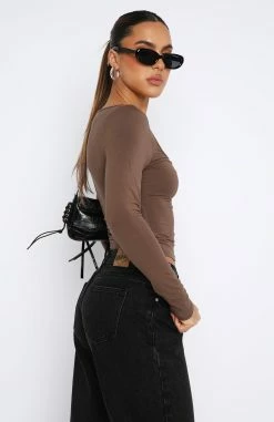 Bring It Down Long Sleeve Top Mocha -Outlet The Lounge Vibe Store 11.08.2347570