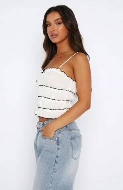 Like Never Before Top White 6 Like Never Before Top White -Outlet The Lounge Vibe Store 11.08.2347585