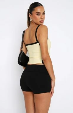 Love Era Booty Shorts Black 9 Love Era Booty Shorts Black -Outlet The Lounge Vibe Store 11.08.2348251 1 afbf9242 82b8 45ad 8a16 2992cf89a72f