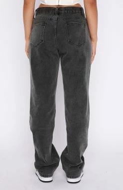 Fashion Society Mid Rise Straight Leg Jeans Acid Black 12 Fashion Society Mid Rise Straight Leg Jeans Acid Black -Outlet The Lounge Vibe Store 13.10.227275