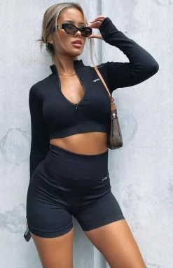 Seamless Long Sleeve Sports Crop Black -Outlet The Lounge Vibe Store 158856638 259066122507524 7751265830011285341 n bd148b60 b16d 4a13 9e33 8f075d8da9c4