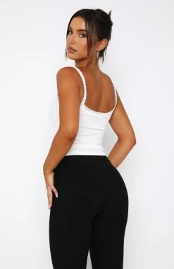 After Midnight Cami White -Outlet The Lounge Vibe Store 16.03.2322071