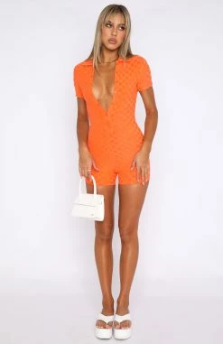 Throw It Back Playsuit Orange Check -Outlet The Lounge Vibe Store 16.06.22 186