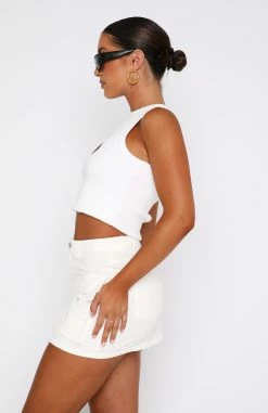 Weekend Travels Cargo Mini Skirt White 7 Weekend Travels Cargo Mini Skirt White -Outlet The Lounge Vibe Store 17.11.2215504