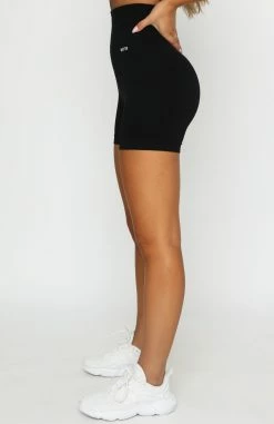Seamless High Waisted Shorts Black -Outlet The Lounge Vibe Store 18.01.21 573
