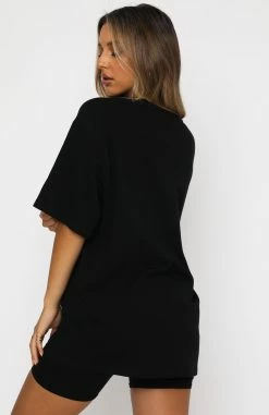 Catching Feelings Tee Black -Outlet The Lounge Vibe Store 18.03.21 218