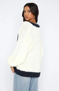 A Little Too Much Knit Cardigan Cream + Navy -Outlet The Lounge Vibe Store 18.05.2329272