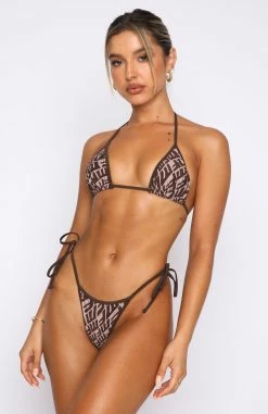 Beach Club Bottoms Chocolate Monogram Print -Outlet The Lounge Vibe Store 19.11.21 179 bfd0b9e3 edbd 42de 9361 1a7c9b37f477