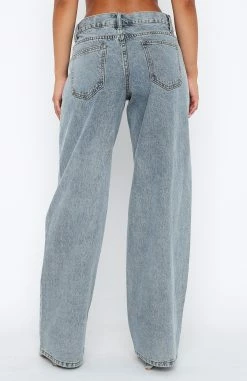 Pass The Diamonds Mid Rise Wide Leg Jeans Blue Wash -Outlet The Lounge Vibe Store 2.2.23 6382 1ebb9dfd dd75 4cc5 8baa 2aeee7a1fdc7