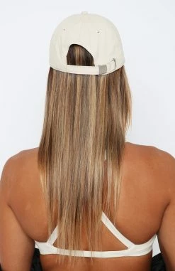 Time To Travel Cap Bone -Outlet The Lounge Vibe Store 2.3.2310436