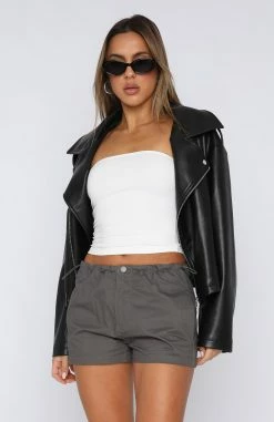 Skip The Line Shorts Charcoal -Outlet The Lounge Vibe Store 20.07.23 240611