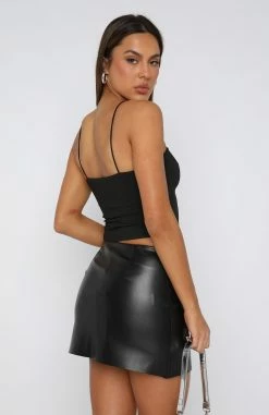 Big Decisions Rosette Top Black 8 Big Decisions Rosette Top Black -Outlet The Lounge Vibe Store 20.07.23 241854