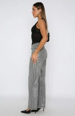 Feels Like Forever Low Rise Straight Jeans Metallic Denim -Outlet The Lounge Vibe Store 20.07.23 242157