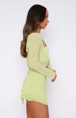 Keep You Close Mini Skirt Matcha -Outlet The Lounge Vibe Store 20.09.222784 8df0d193 2547 42db 8ced 81936b4429a4