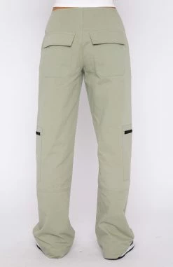 One Sided Pants Khaki -Outlet The Lounge Vibe Store 20.09.223439
