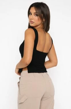 Taking Off Top Black -Outlet The Lounge Vibe Store 21.07.22 791