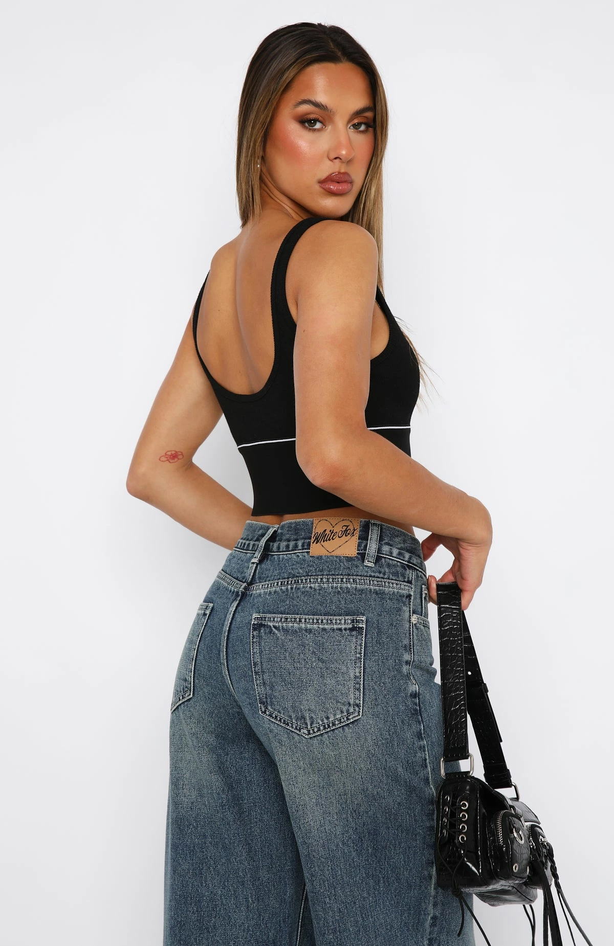 Blending In Crop Black 4 Blending In Crop Black - Image 4