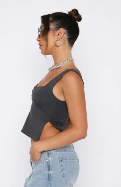 Taking Off Top Charcoal -Outlet The Lounge Vibe Store 22.12.2219067