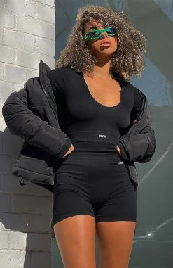 Not Giving In Puffer Jacket Black -Outlet The Lounge Vibe Store 236026902 375170330943924 2280248540338056256 n