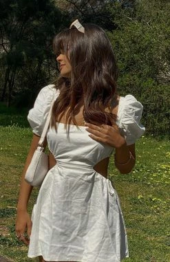 Different Girl Mini Dress White -Outlet The Lounge Vibe Store 243216305 1087570521775674 772080662397058949 n