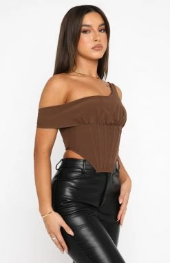 Play Hard To Get Crop Chocolate -Outlet The Lounge Vibe Store 27.07.22 860